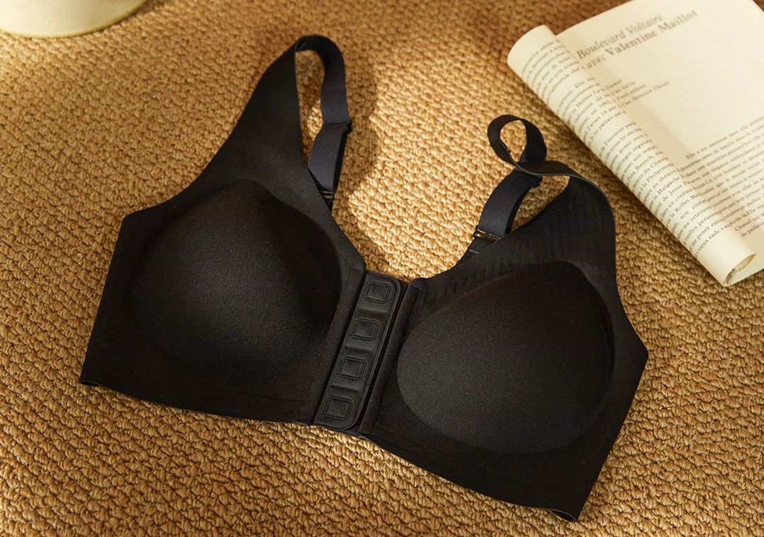 Comfortable and convenient front button women's bra